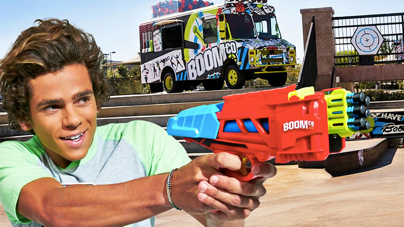 Illustration for article titled Dart-Filled Clips Keep BOOMco's Dynamag Blasting Shot After Shot